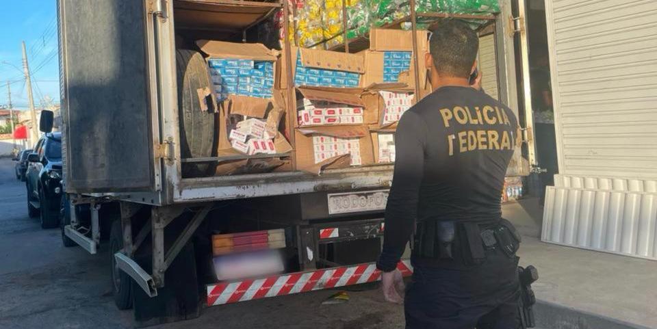 Estudos indicam que organizações criminosas expandem para o contrabando de cigarros, tornando a repressão essencial contra o crime organizado (PF/Divulgação)