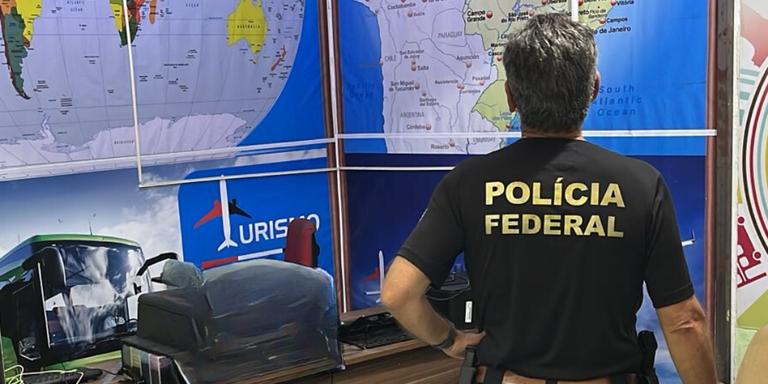 Mais de 100 policiais federais cumpriram 35 mandados de busca e apreensão e 7 mandados de prisão preventiva em RO, SP, MG, RR, AC e AM (POLÍCIA FEDERAL/DIVULGAÇÃO)