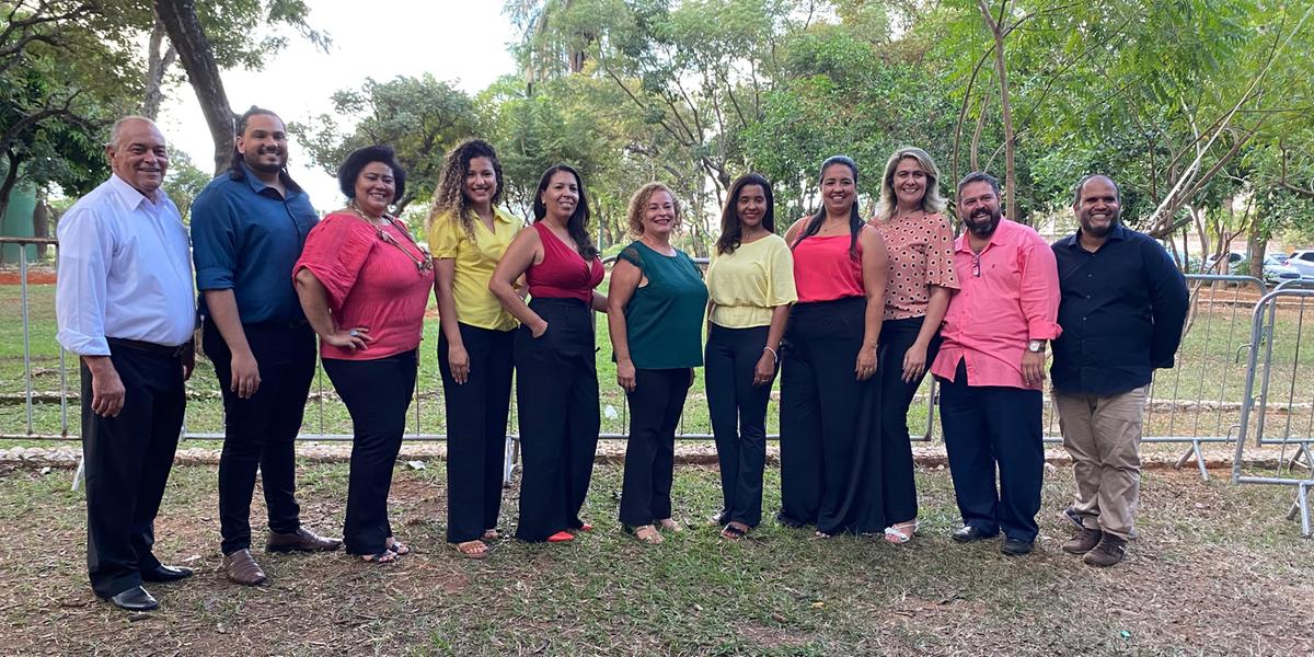 O conjunto inclui sopranos, tenores, contraltos e baixos, além de pianistas. Sopranos: Elizeth Oliveira, Mel Callado, Larissa Mendes, Simone Santana, Vilma Zurc. Tenores: Anderson Passos, Kaik Soares. Contraltos: Rosane Souto, Christiane Franco, Larissa Braga, Vera Alencar. Baixos: Aluisio Cruz, Roberto Mont’Sá. Pianistas: Carmerindo Miranda, Simone Santos (DIVULGAÇÃO)