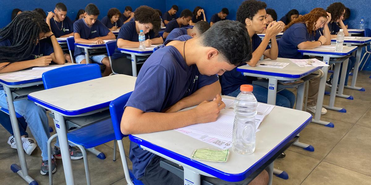 Os mais de 33 mil alunos aprovados no estado devem realizar a matrícula entre os dias 28 e 31 de janeiro (SEE-MG / Divulgação)