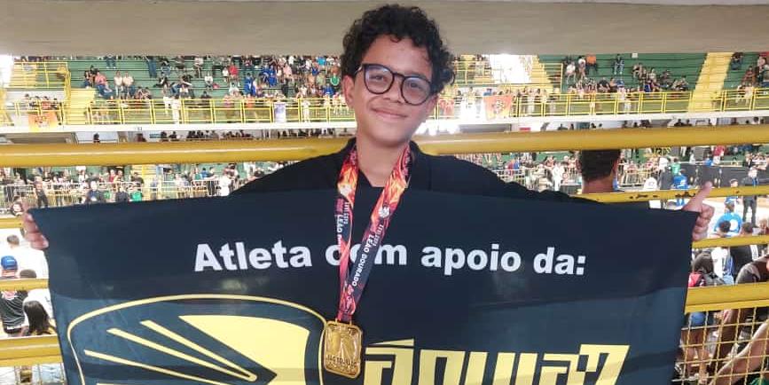 Aluno do 6º ano da Escola Estadual Helena Prates, Salatiel estreou na categoria de atletas em Montes Claros (Arquivo Pessoal)