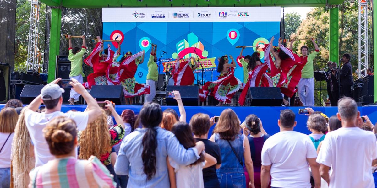 Foto da estreia do Festival Cidade Viva no ano passado, antecipando a animação da segunda edição em Montes Claros (Cidade Viva / divulgação)