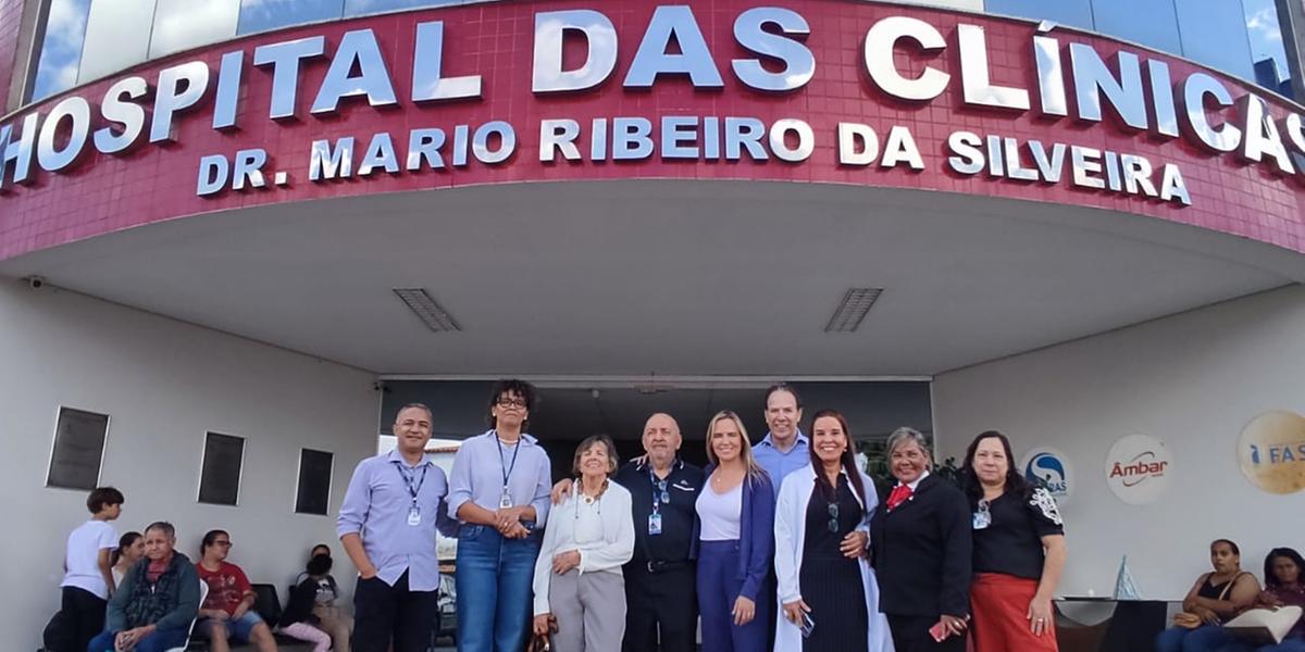 Celina percorreu as instalações ao lado dos fundadores Ruy e Raquel Muniz e da equipe diretiva (Márcia Vieira)