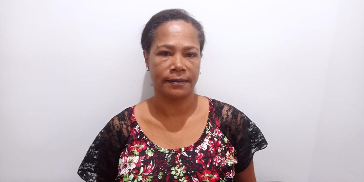 Flávia Cardoso, mãe de uma menina de 6 anos, usa chás para proteger a família do clima seco (Arquivo pessoal)