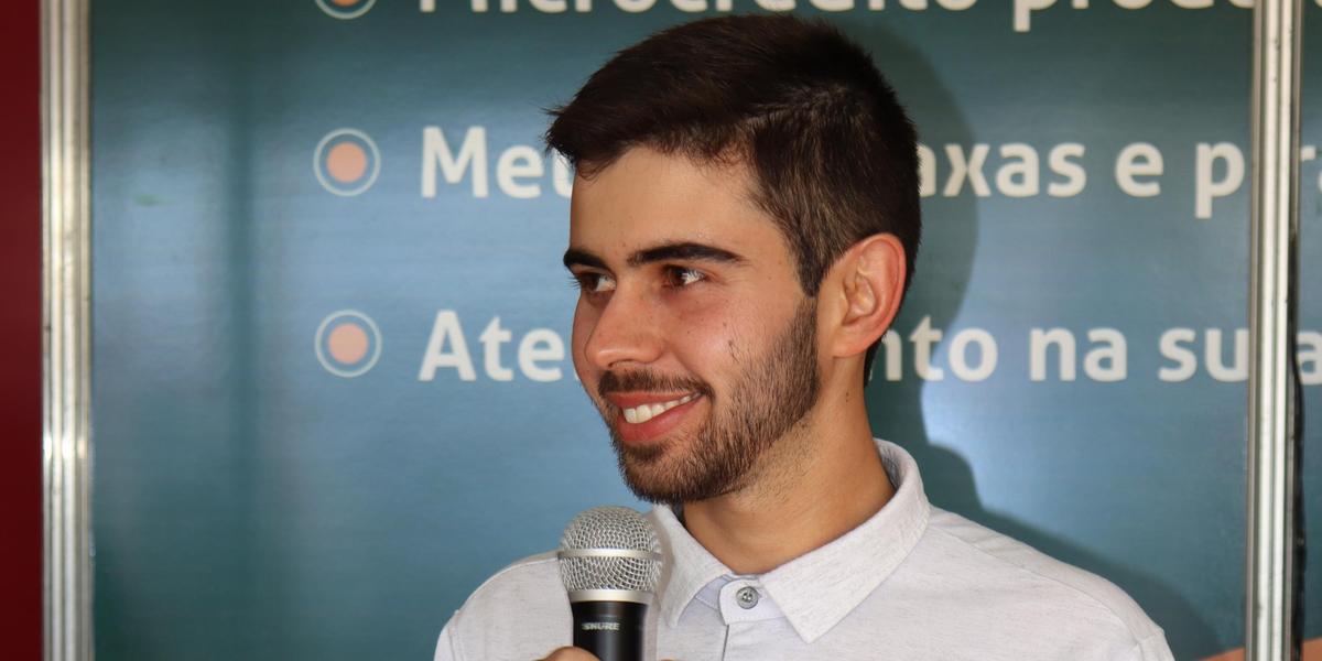 Raniel Ferreira Fonseca é o primeiro a acessar o Pronaf jovem em Montes Claros (Ascom BNB)