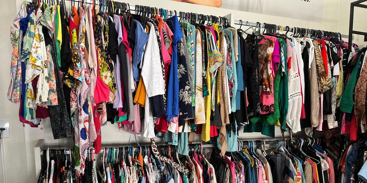 Evento solidário reúne milhares de produtos a preços acessíveis (Fundação Sara/ divulgação)
