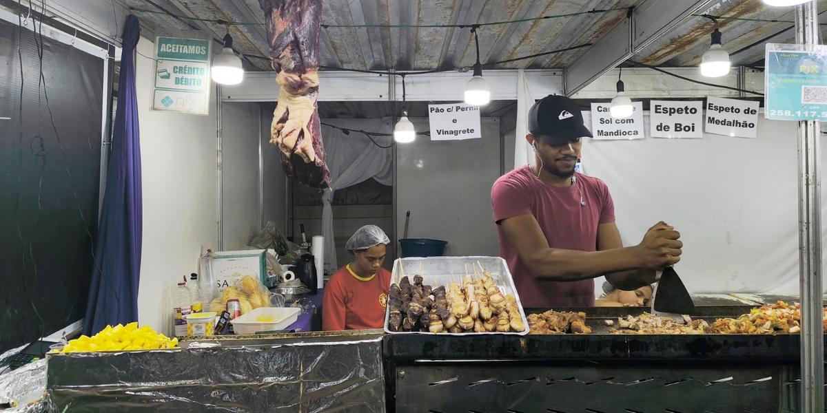 Os setores de Comércio e Serviços foram os que mais empregaram em julh, na cidade de Montes Claros (Larissa Durães)