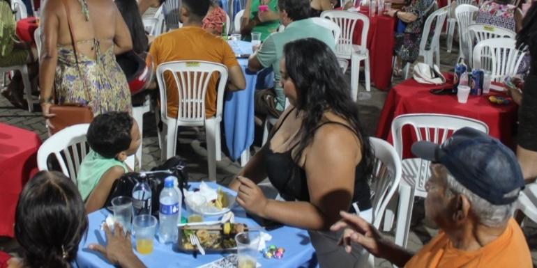 O crescimento do evento reflete o sucesso da primeira edição. Em 2024, foram vendidos cerca de 1.800 pratos, e a expectativa para este ano é de 3.600, além de outras duas novas opções gastronômicas que serão apresentadas pelos restaurantes. (Anna Carolina Palma)