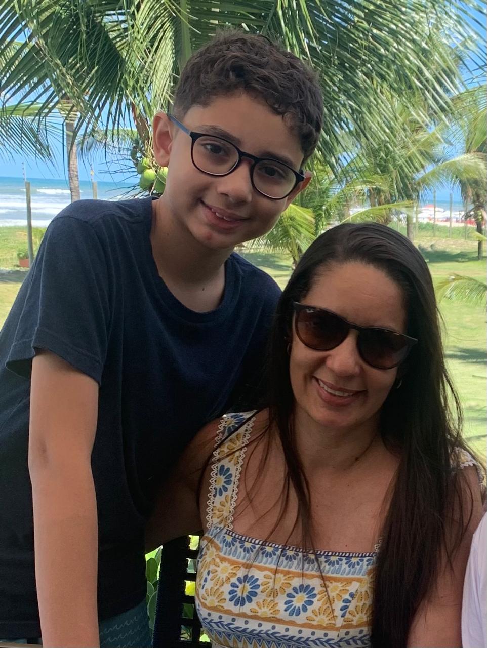 “Vacinar é uma grande forma de amor”, disse Juliana Andrade mãe de Arthur (Arquivo pessoal)