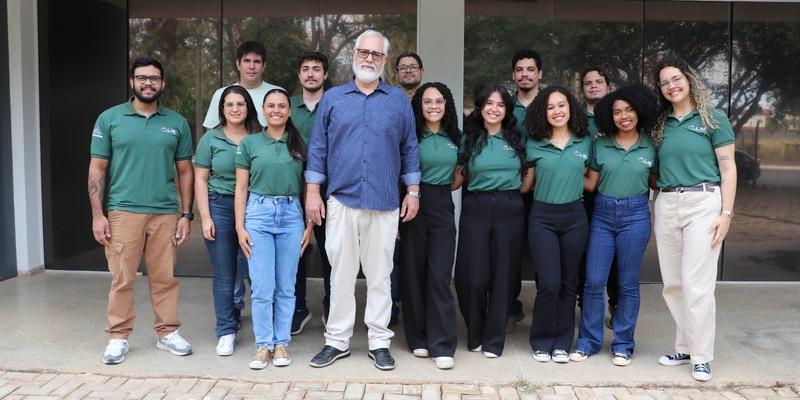 Equipe do Laboratório de Reprodução Vegetal (Lar) da Unimontes (Júlia Rodrigues / Fapemig)