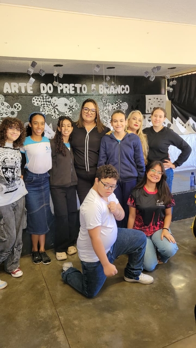Escola celebra a trajetória de Luana Z: a arte estava em cada detalhe, nas texturas, nos olhares curiosos, nas perguntas e nas interpretações (Arquivo Pessoal)