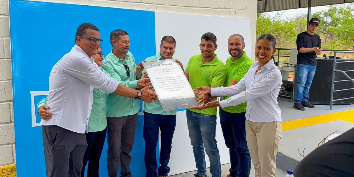 O gerente de Relações Institucionais e Responsabilidade Social da empresa, Leonardo Ferreira da Silva, explicou que “uma das diretrizes da empresa é manter o diálogo constante com as comunidades, identificando parceiros que possam agregar ao negócio” (Divulgação/ COOPERRIACHÃO)