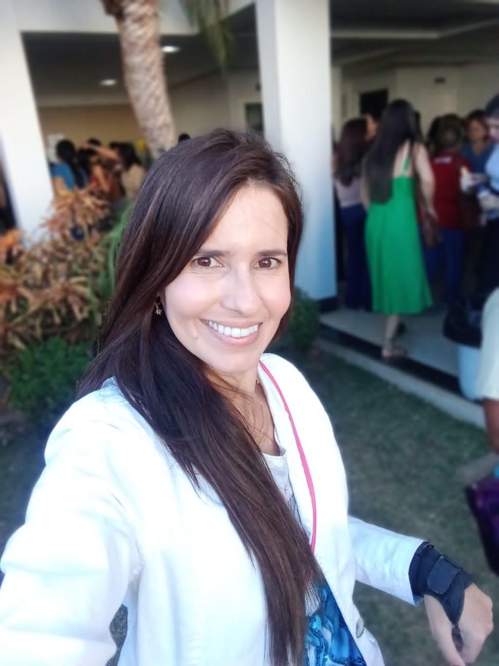 Erika Porfírio Almeida Santos é PCD há 10 anos e sente que, na prática, não há o cumprimento de leis (arquivo pessoal)