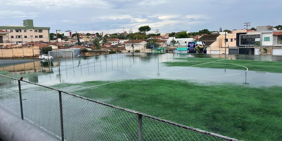 Campo do Globo, inaugurado recentemente, já apresentou problemas (divulgação)