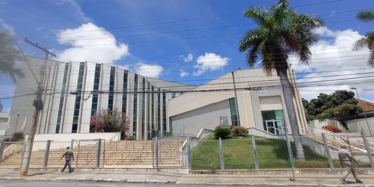 Prédio do antigo Fórum retorna a lista do Estado para ser negociado no Propag (Márcia Vieira)