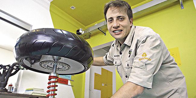 (MAURÍCIO VIEIRA)