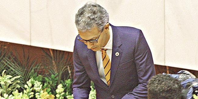 (MAURÍCIO VIEIRA)