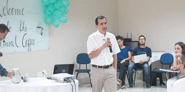 (LEO QUEIROZ)