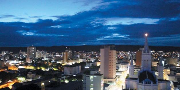 (LEO QUEIROZ)