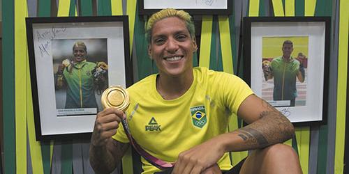 (JÚLIO CÉSAR GUIMARÃES/COB)