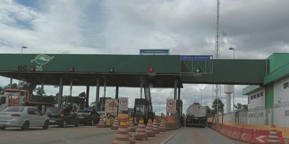 Entre Montes Claros e Curvelo são 5 praças de pedágio; reajuste também valerá na LMG-754, em Cordisburgo (leo queiroz)