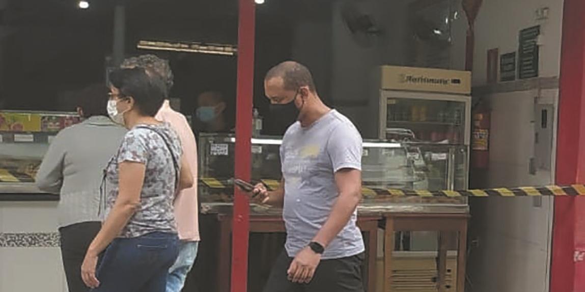 Município chegou a 37,65% de cobertura vacinal com a terceira dose