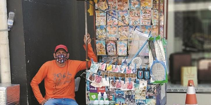 Informalidade ainda é a saída encontrada por muitos montes-clarenses (Larissa Durães)