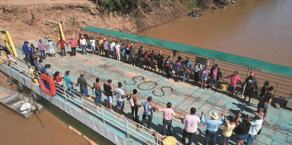 Cerca de 700 famílias estariam prejudicadas pela suspensão do serviço; por terra, desvio tem 200 km (divulgação)