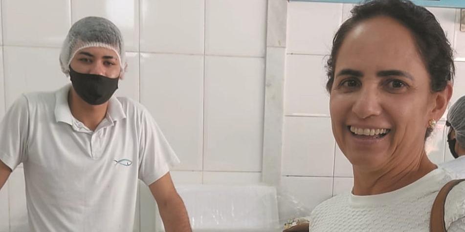A dentista Geane Soares diz que vai optar por peixe mais em conta, como a tilápia, para manter a tradição (larissa durães)
