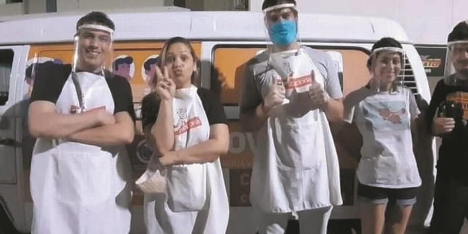 Voluntários do Projeto Diadoria distribuem sopa toda semana para quem vive nas ruas da cidade (projeto diadoria/divulgação)