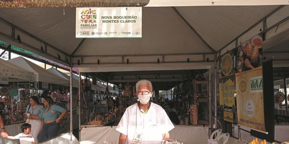 “Esse dinheiro que liberam pra gente é fundamental pra sustentar o negócio”, disse o agricultor Roberto Rodrigues, que ainda não se informou sobre o CAF, mas pretende fazer a mudança. (MÁRCIA VIEIRA)