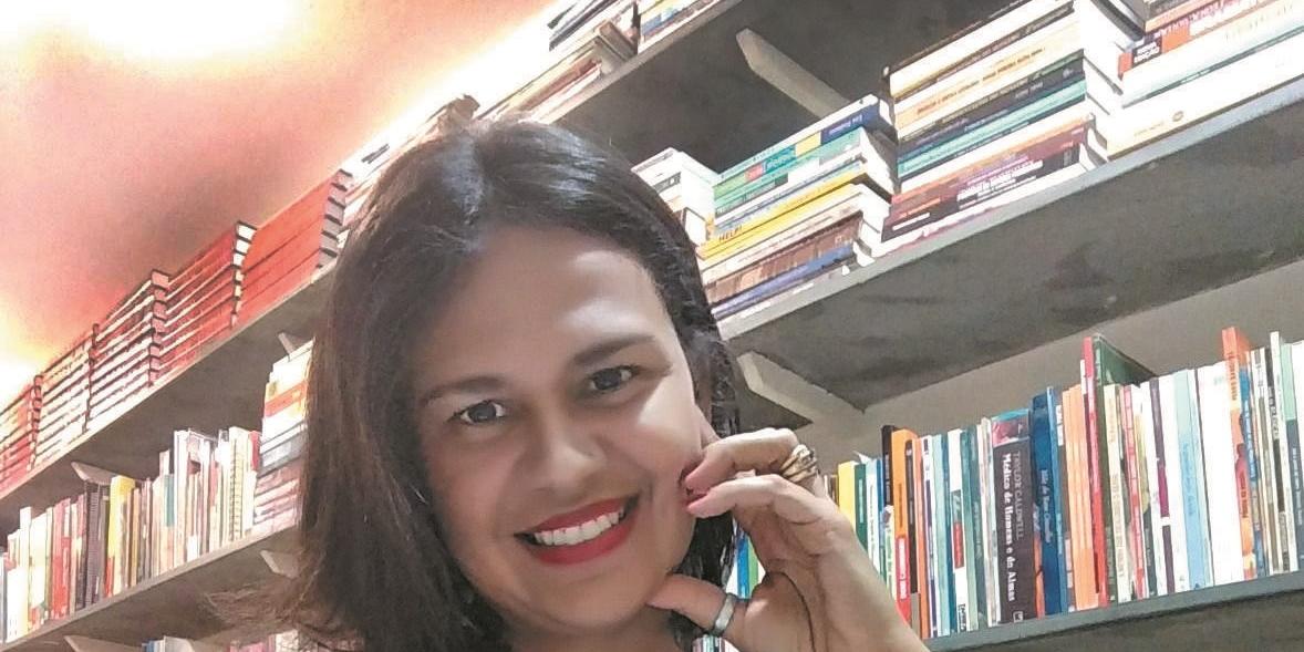Noêmia Lopes é criadora do projeto “Escritores da liberdade na estrada de tijolos amarelos” (Arquivo pessoal)