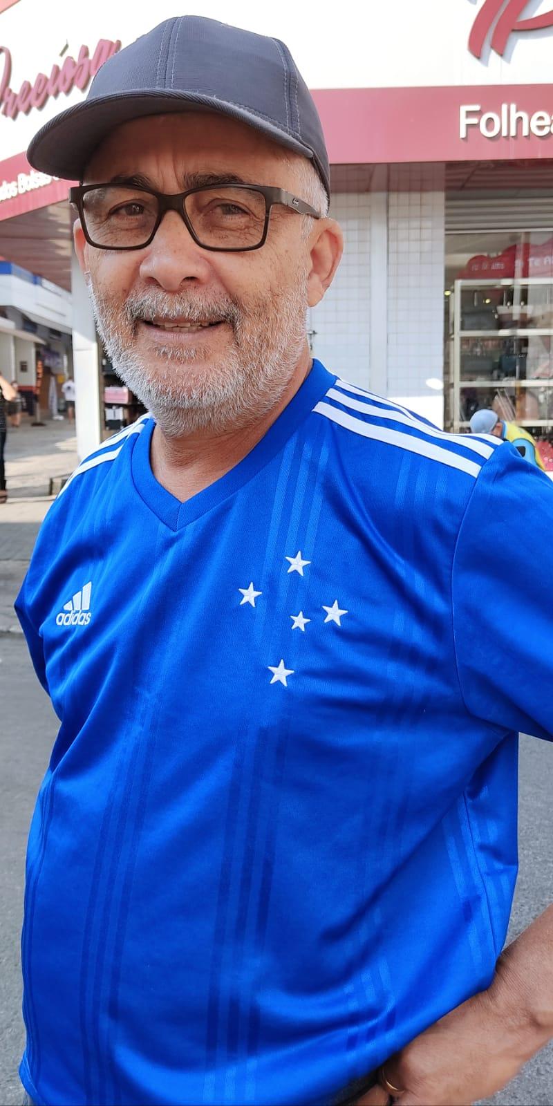 Klauszewytz Barbosa (Larissa Durães)