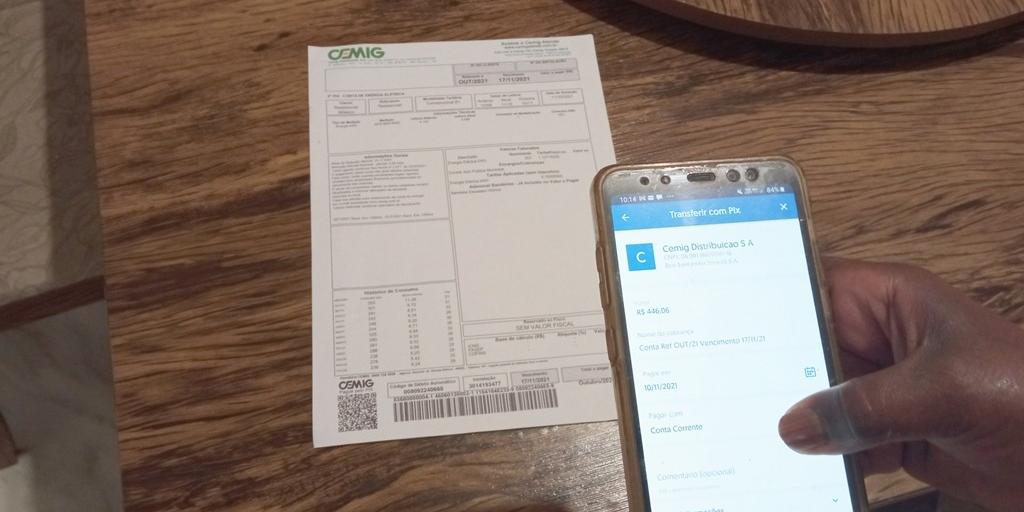 Cidadão deve ficar atento na hora de pagar a fatura da Cemig via Pix (DIVULGAÇÃO/CEMIG)