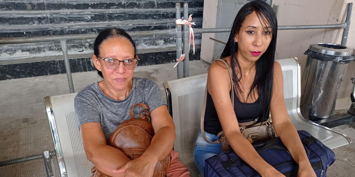 Renilda e Alice Rocha, mãe e filha, iriam para Campinas, com chegada prevista para 10h desta 4ª (MÁRCIA VIEIRA)