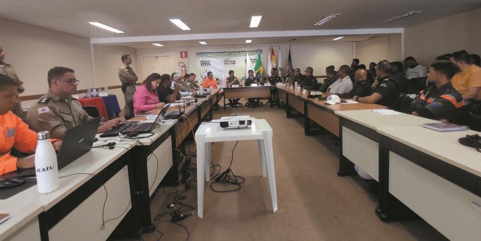 Reunião para o nivelamento das ações de gerência e execução para o Carnaval em Montes Claros e região (LARISSA DURAES)