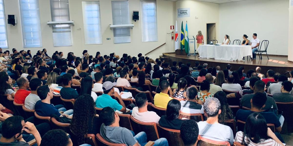 Servidores foram aprovados em processo seletivo simplificado e passam por curso introdutório (SMS/ DIVULGAÇÃO)
