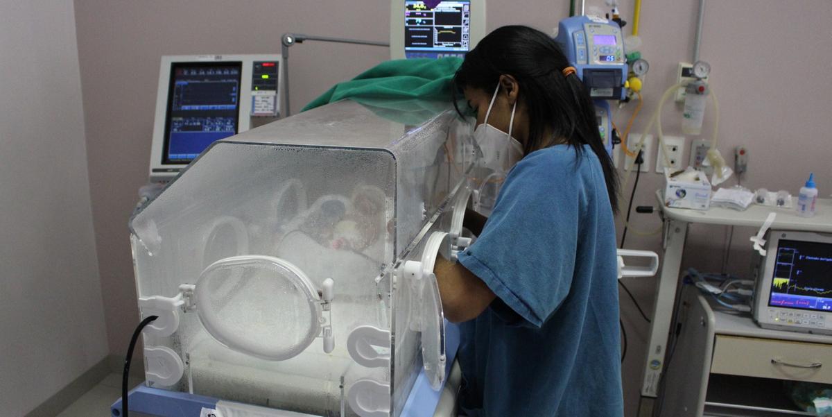 De acordo com o pediatra do Hospital das Clínicas Dr.Mário Ribeiro, em Montes Claros, as crianças são um dos grupos mais afetados pelas doenças respiratórias (divulgação)
