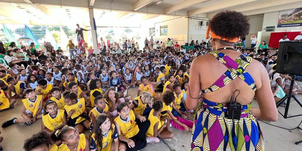 Evento é realizado por meio da Lei Federal de Incentivo à Cultura e acontece no Centro de Convenções José Geraldo Honorato Vieira (divulgação)