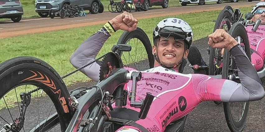 Sem patrocinadores, atleta conta com ajuda de amigos e ações solidárias para conseguir competir (arquivo pessoal)