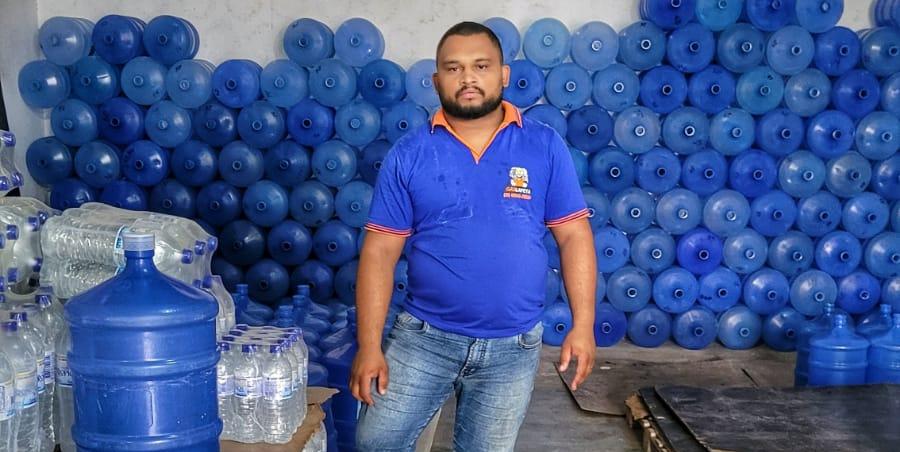 “Consumo de água mineral praticamente dobrou nos últimos dias”, comenta Agmar Pinheiro (arquivo pessoal/ divulgação)